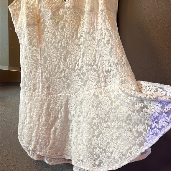 White Free People Intimately Lace Sleeveless Top size M - Picture 3 of 6